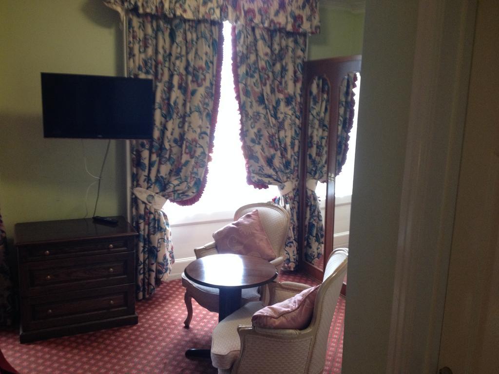 Templars Hotel And Restaurant バルドック 部屋 写真