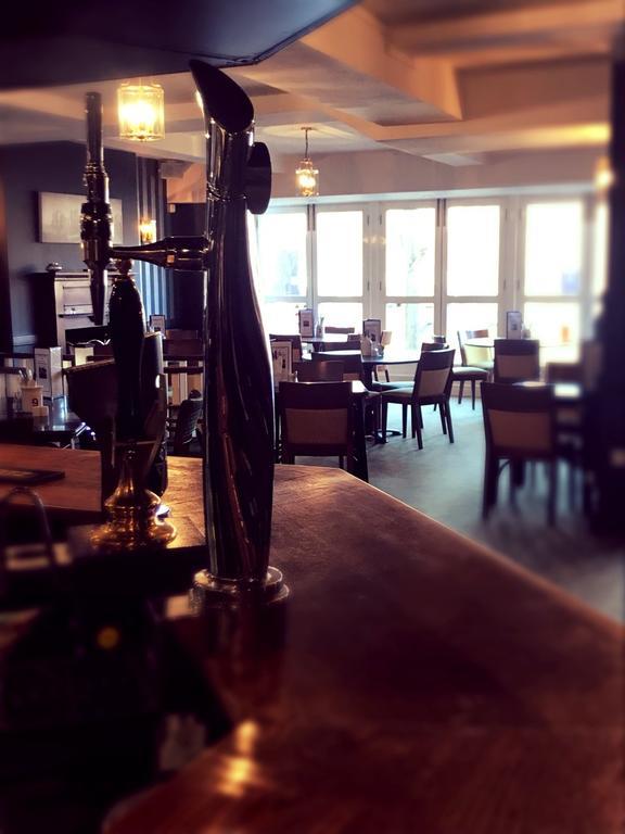 Templars Hotel And Restaurant バルドック エクステリア 写真